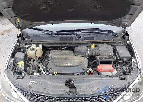 2017 Chrysler Pacifica Touring Plus из США, поврежденный, VIN 2C4RC1BG4HR781976